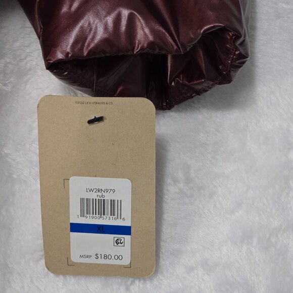 NWT Levi's Levi's Molly Puffer Jacket Y2K Womens Size XL Red Sherpa Lined - Picture 8 of 8